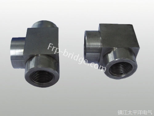 内螺紋(wén)彎通三(san)通接頭(tou)