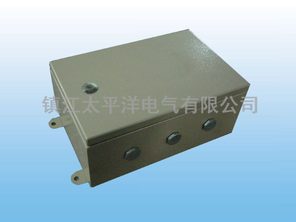 防(fáng)水防塵(chen)接線箱(xiang)