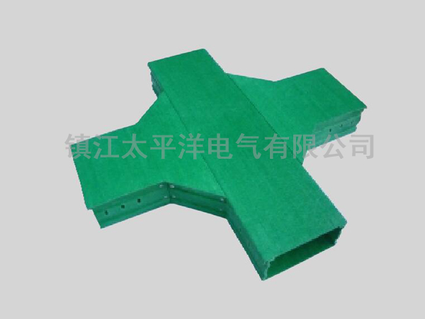 玻璃鋼水平(ping)四通